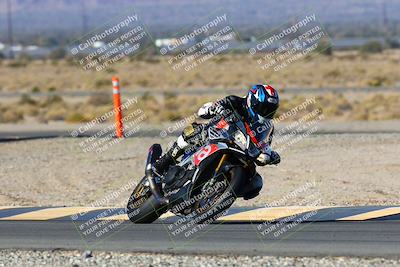 media/Jan-09-2022-SoCal Trackdays (Sun) [[2b1fec8404]]/Turn 11 (935am)/